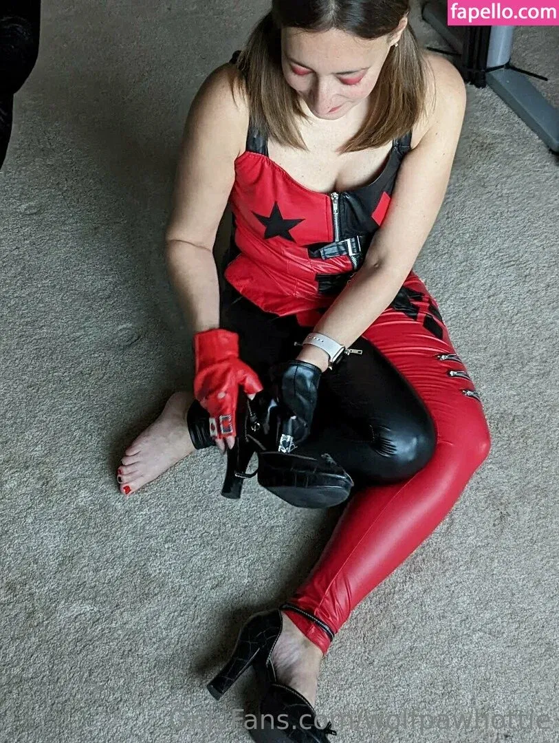 wolfpawhottie Onlyfans Photo Gallery 