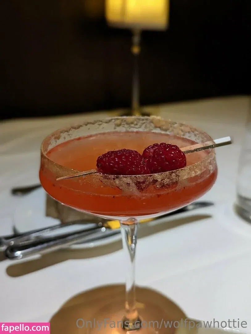 wolfpawhottie Onlyfans Photo Gallery 