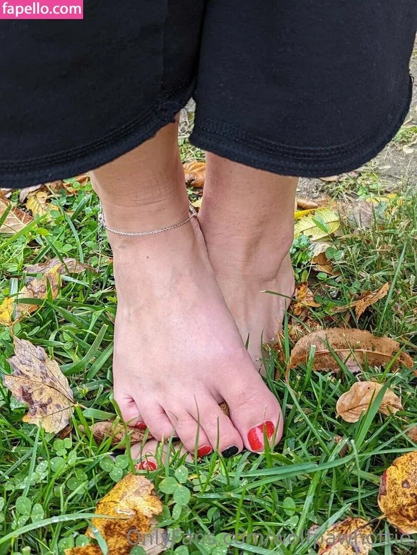 wolfpawhottie Onlyfans Photo Gallery 