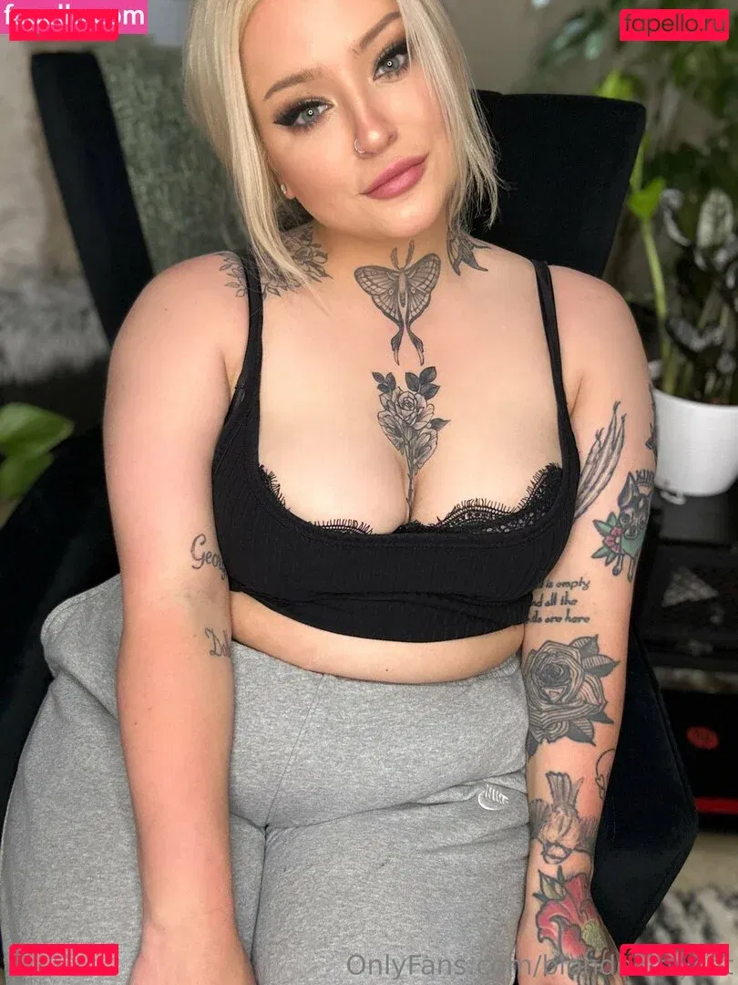 blondekittycat Onlyfans Photo Gallery 