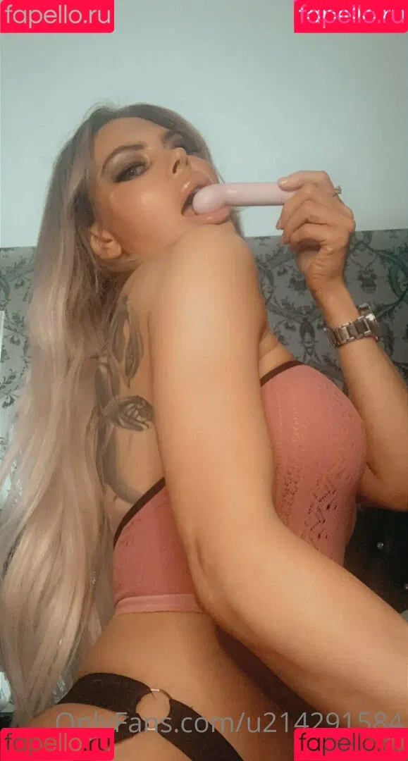 lillylaneofficial Onlyfans Photo Gallery 