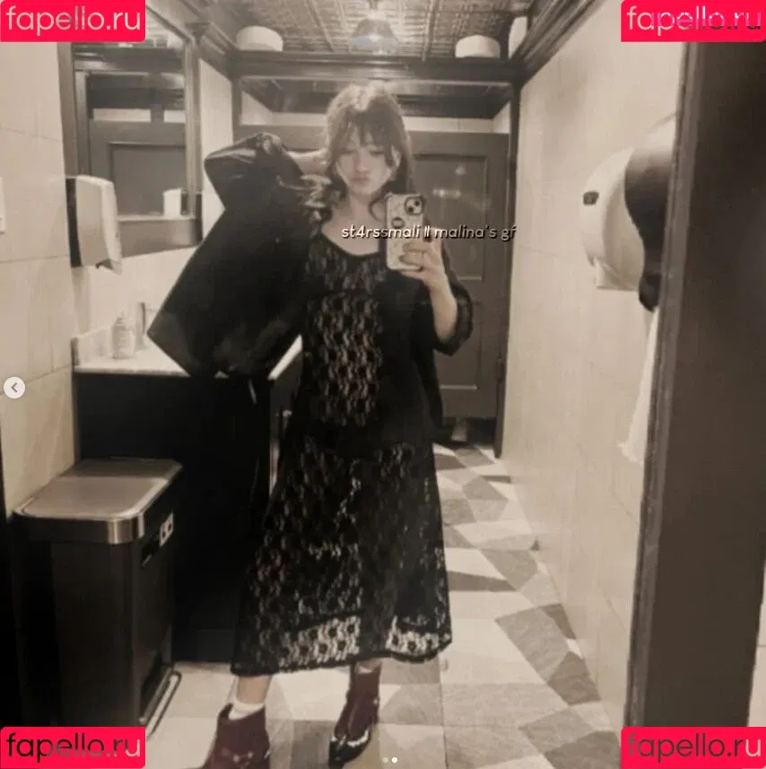 Malina Weissman Onlyfans Photo Gallery 