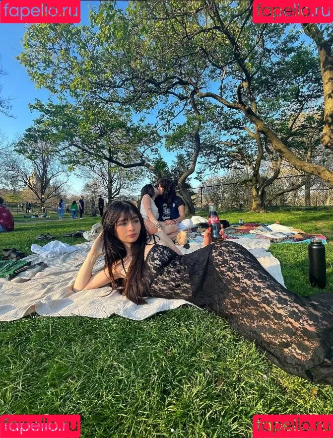 Malina Weissman Onlyfans Photo Gallery 