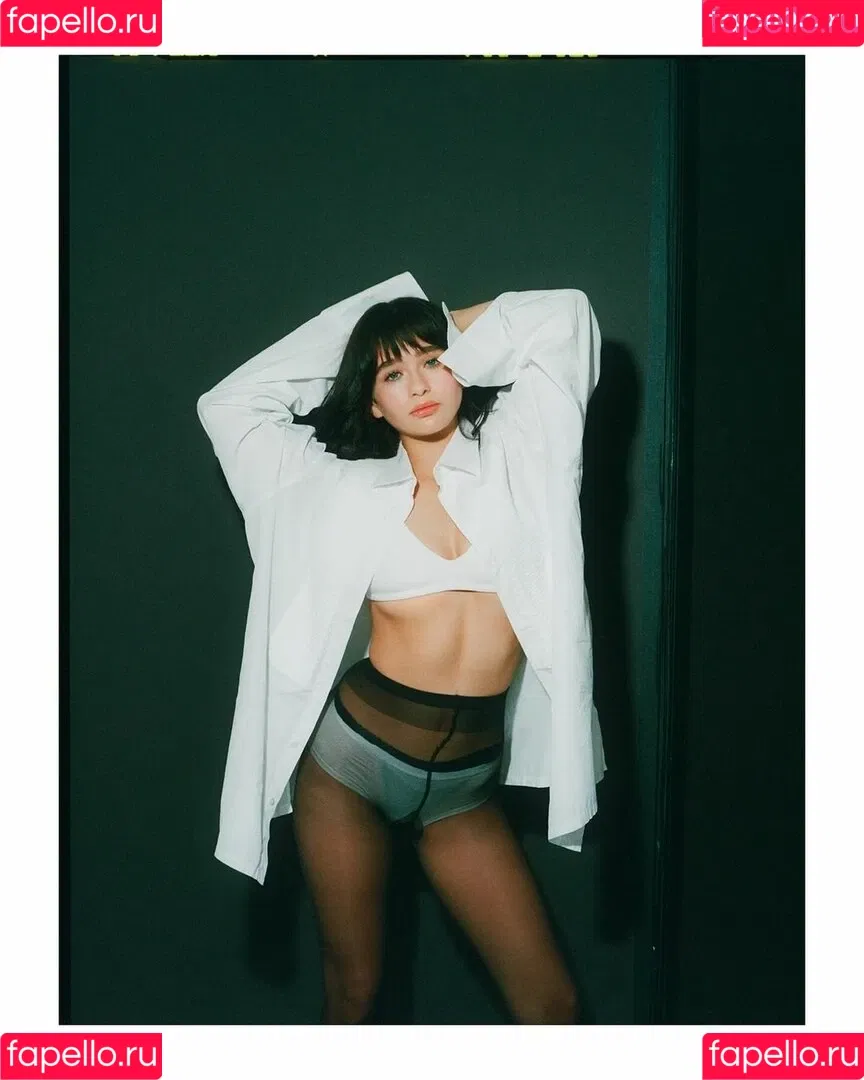 Malina Weissman Onlyfans Photo Gallery 