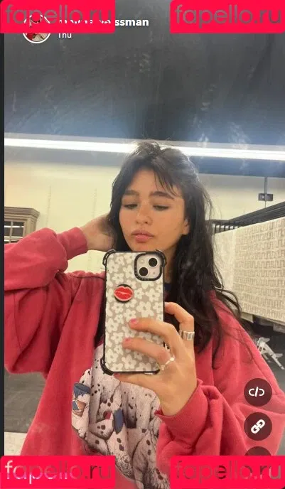 Malina Weissman Onlyfans Photo Gallery 