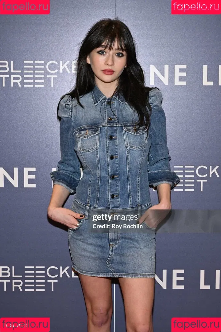 Malina Weissman Onlyfans Photo Gallery 