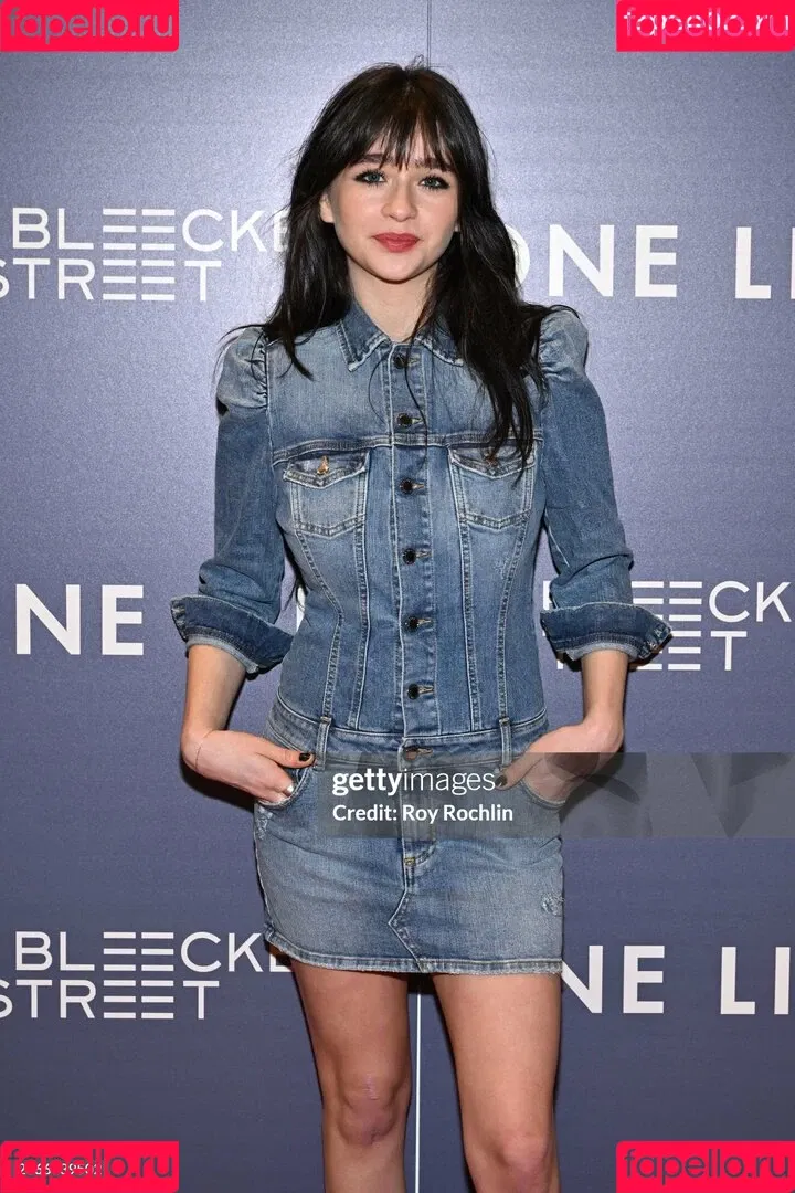 Malina Weissman Onlyfans Photo Gallery 