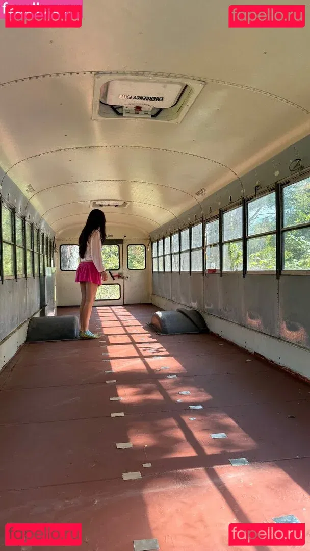 Malina Weissman Onlyfans Photo Gallery 