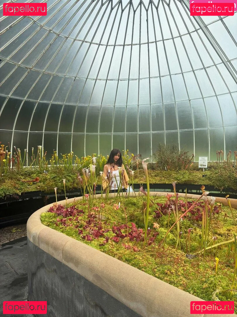 Malina Weissman Onlyfans Photo Gallery 