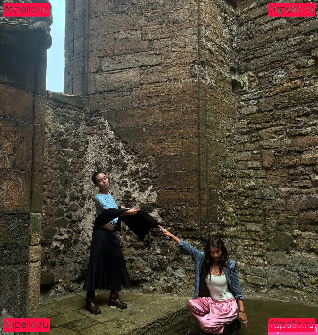 Malina Weissman Onlyfans Photo Gallery 