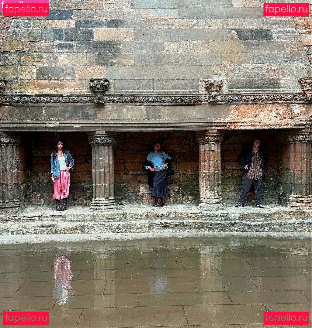 Malina Weissman Onlyfans Photo Gallery 