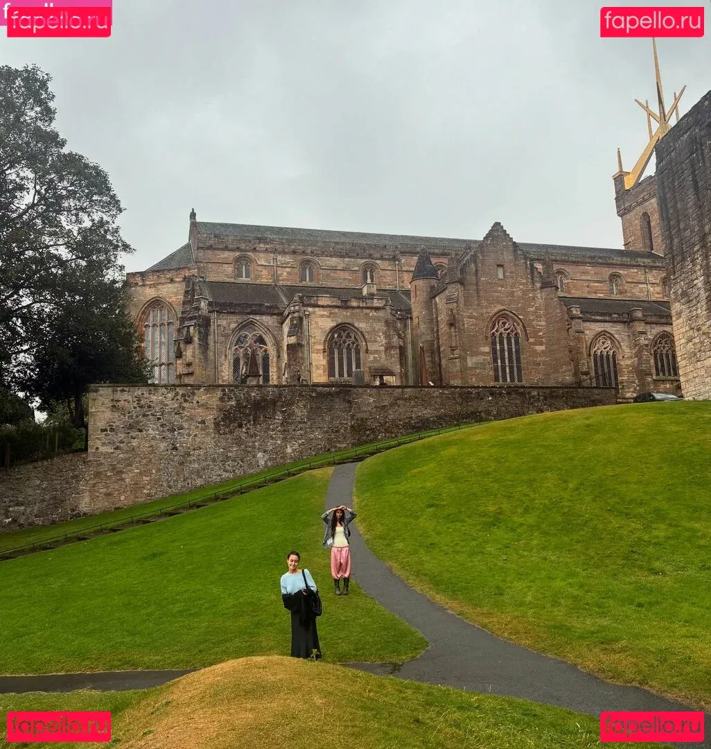 Malina Weissman Onlyfans Photo Gallery 