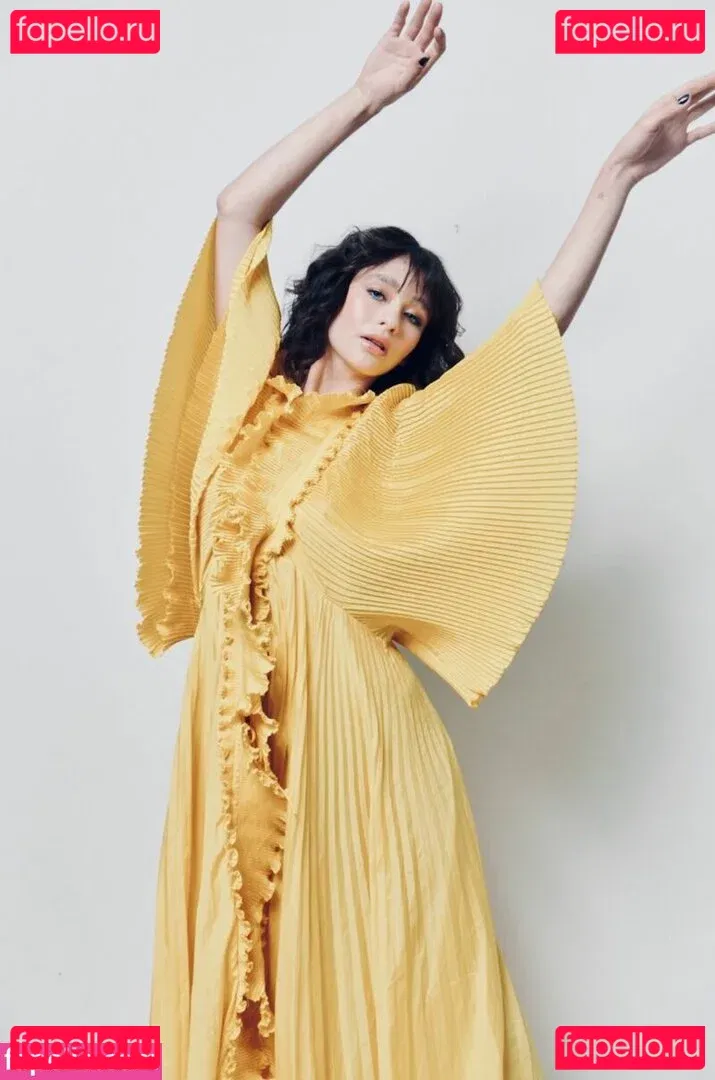 Malina Weissman Onlyfans Photo Gallery 