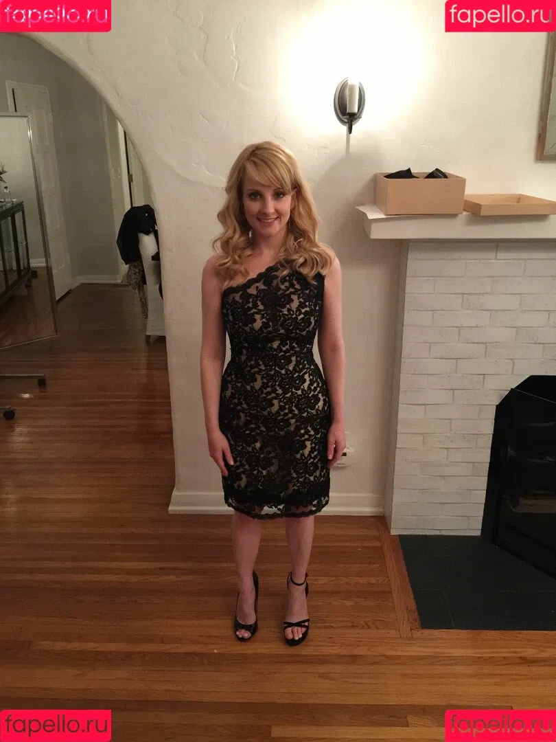 Melissa Rauch Onlyfans Photo Gallery 