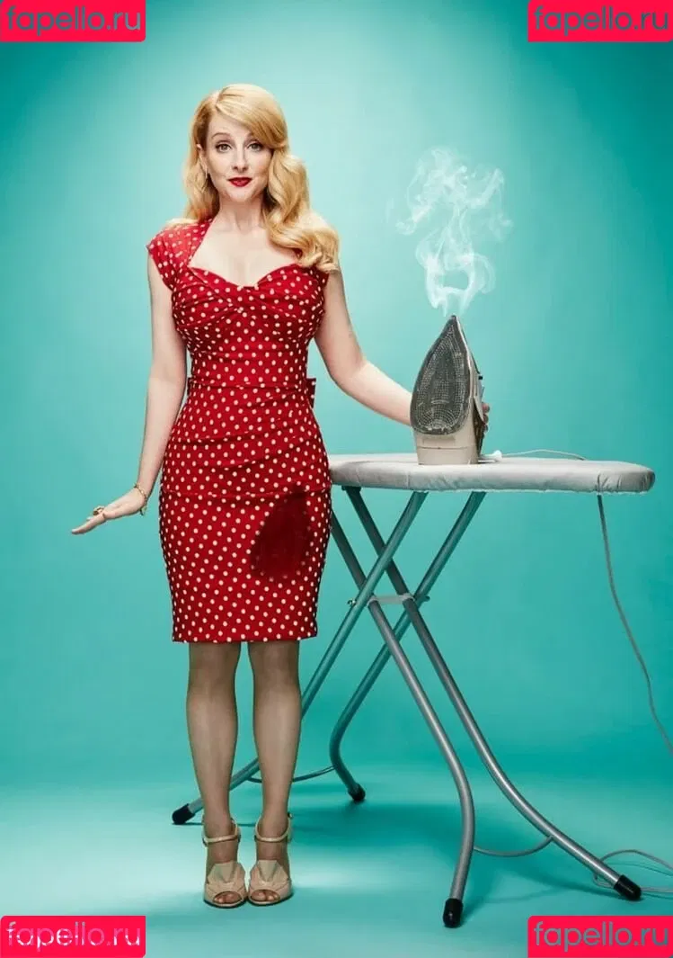 Melissa Rauch Onlyfans Photo Gallery 