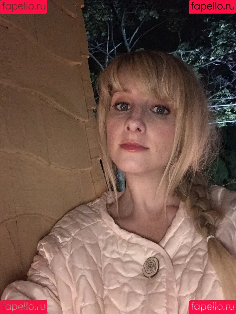 Melissa Rauch Onlyfans Photo Gallery 