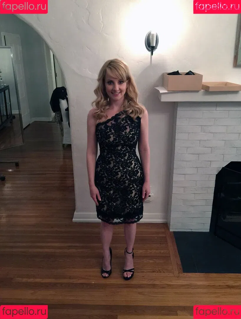 Melissa Rauch Onlyfans Photo Gallery 