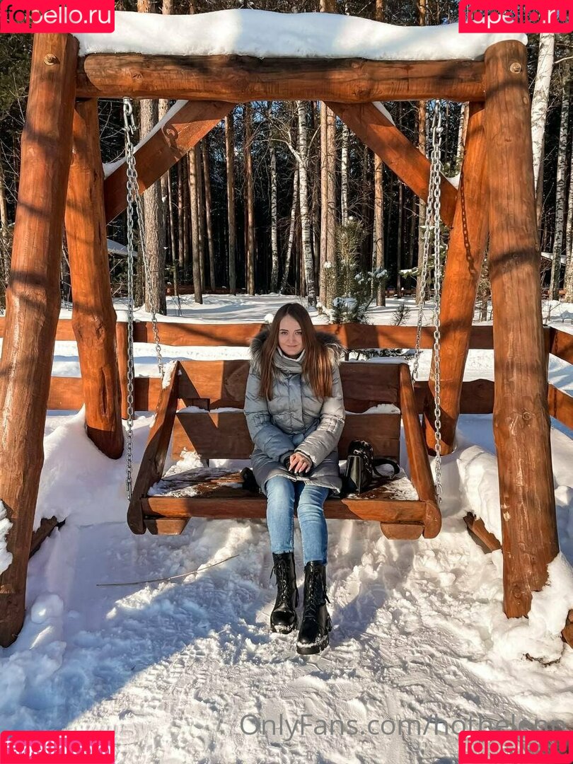 hothelenn Onlyfans Photo Gallery 