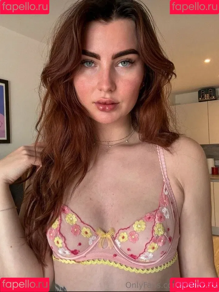 SacredXO ASMR Onlyfans Photo Gallery 