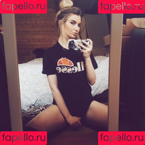 SacredXO ASMR Onlyfans Photo Gallery 