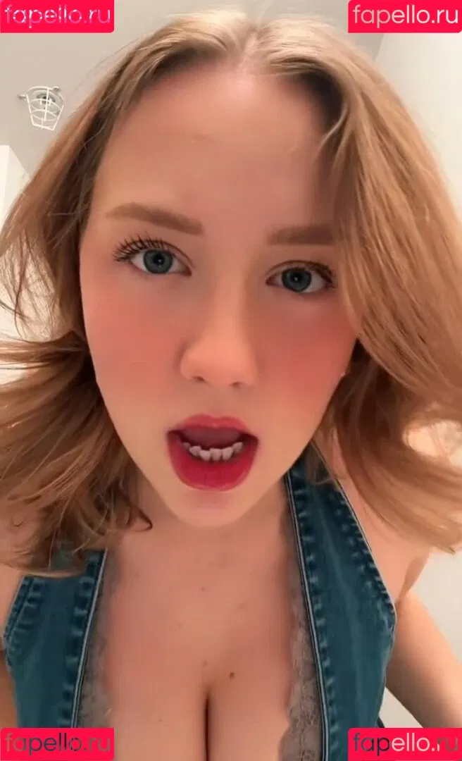Tessa Conway Onlyfans Photo Gallery 