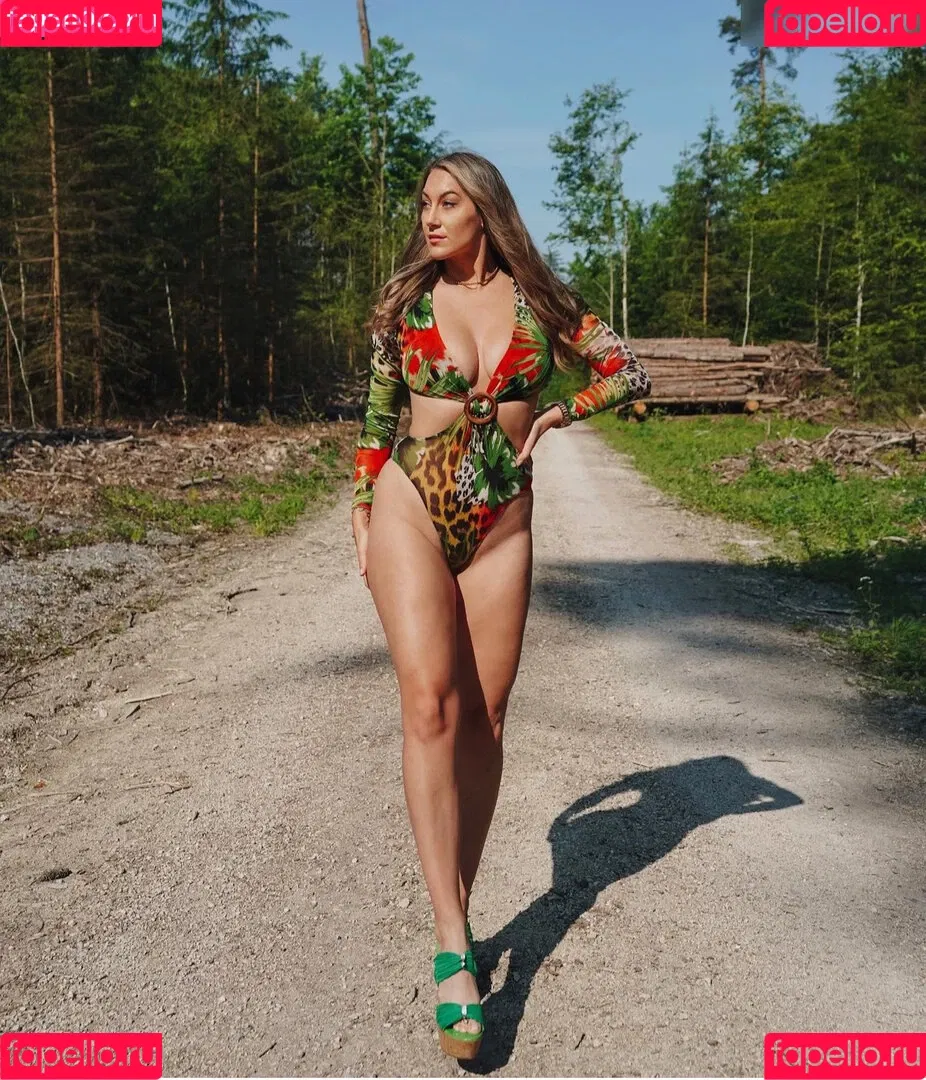 Regula Baumann Onlyfans Photo Gallery 
