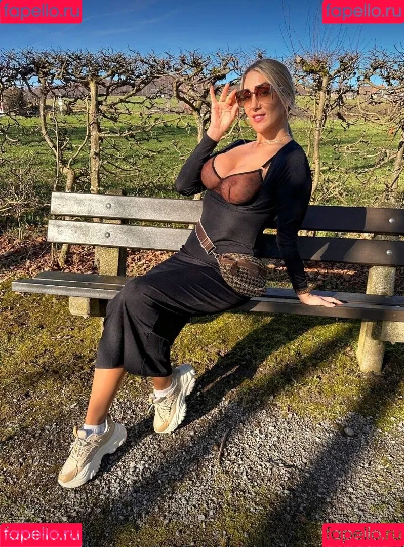 Regula Baumann Onlyfans Photo Gallery 