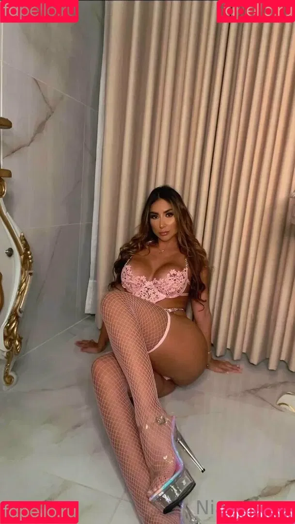 estefahg Onlyfans Photo Gallery 