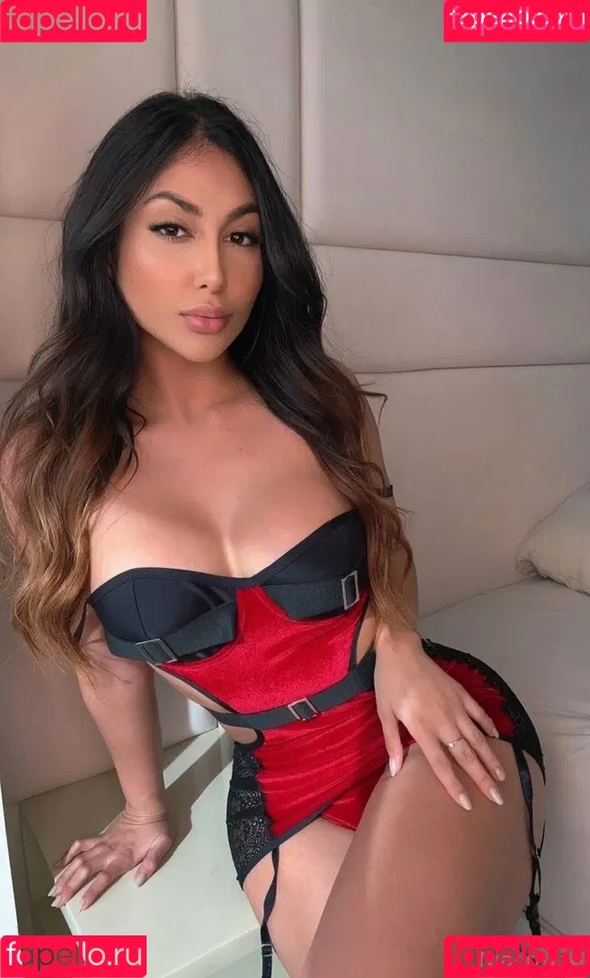 estefahg Onlyfans Photo Gallery 