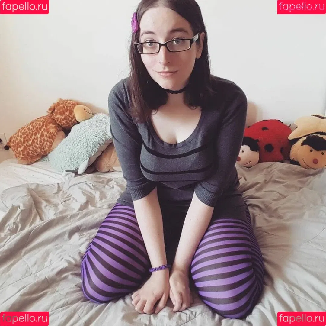 BoringKate Onlyfans Photo Gallery 