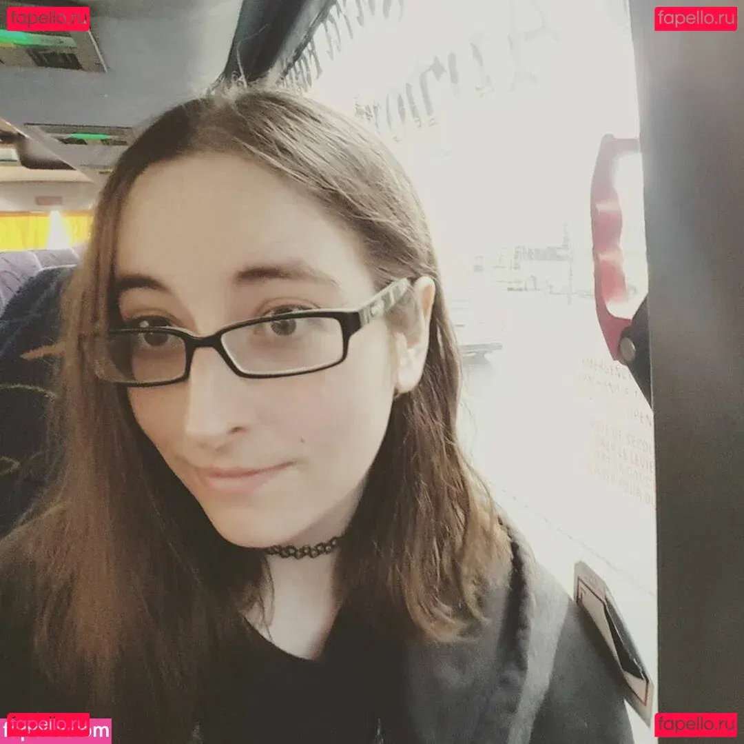 BoringKate Onlyfans Photo Gallery 