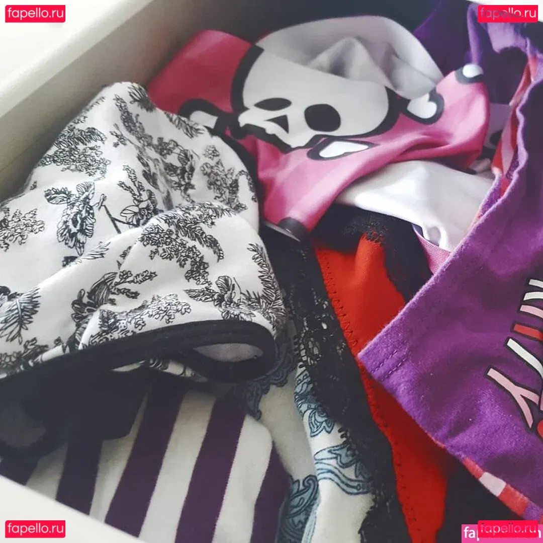 BoringKate Onlyfans Photo Gallery 