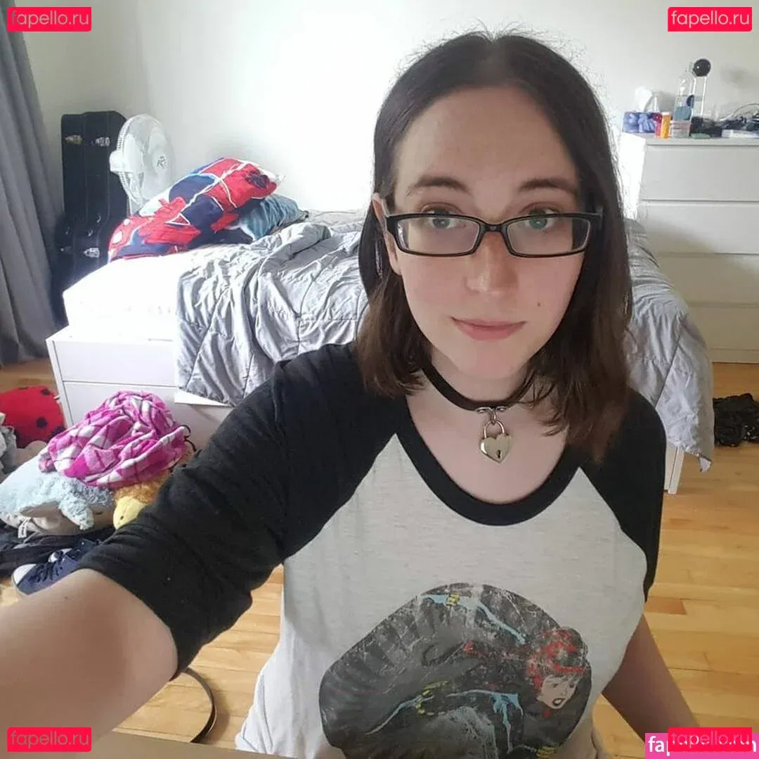 BoringKate Onlyfans Photo Gallery 