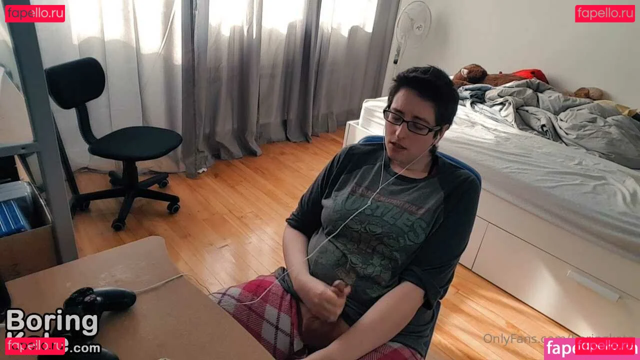 BoringKate Onlyfans Photo Gallery 