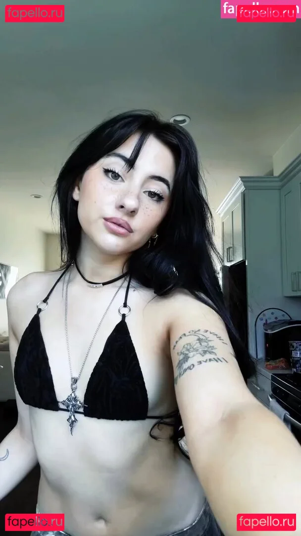 Devinevola Onlyfans Photo Gallery 