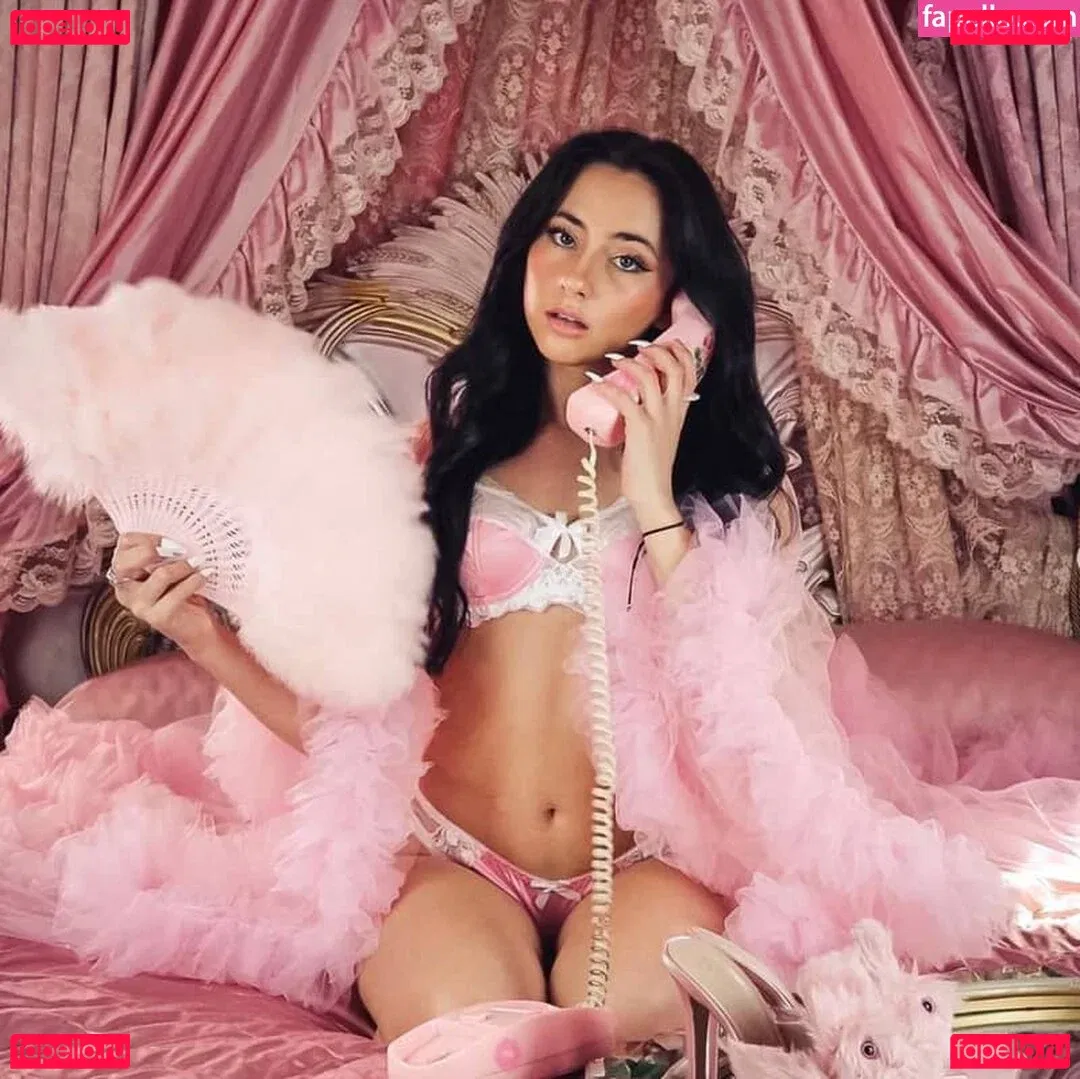 Devinevola Onlyfans Photo Gallery 