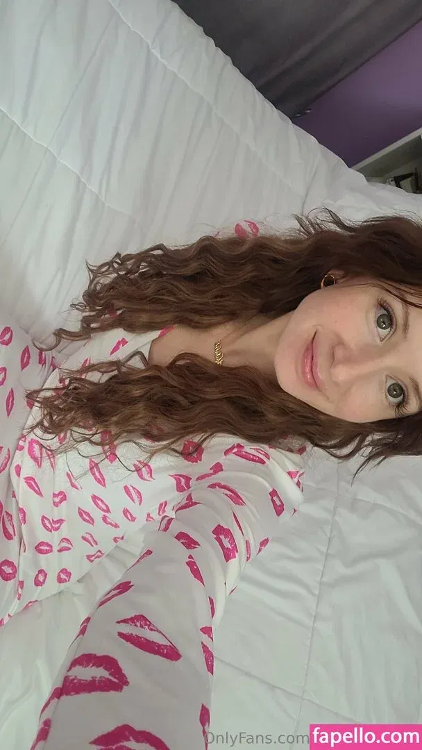 NataliesSocks Onlyfans Photo Gallery 