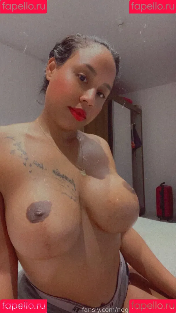 negrapomposa_30 Onlyfans Photo Gallery 