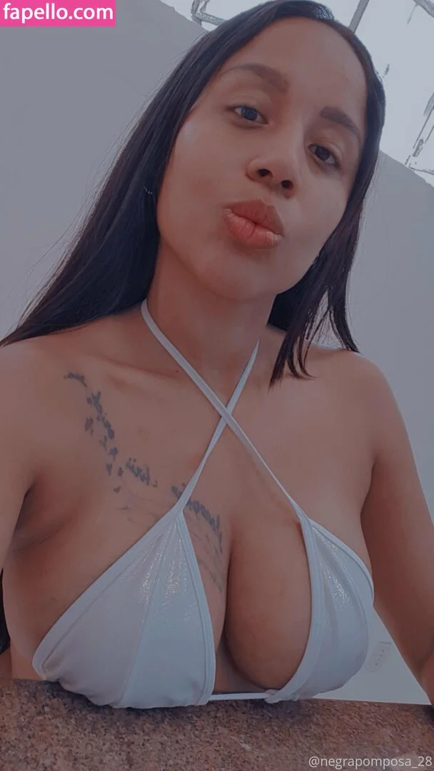 negrapomposa_30 Onlyfans Photo Gallery 