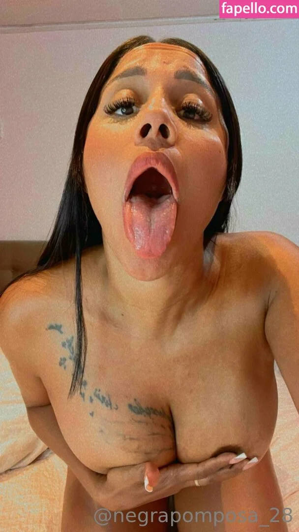 negrapomposa_30 Onlyfans Photo Gallery 