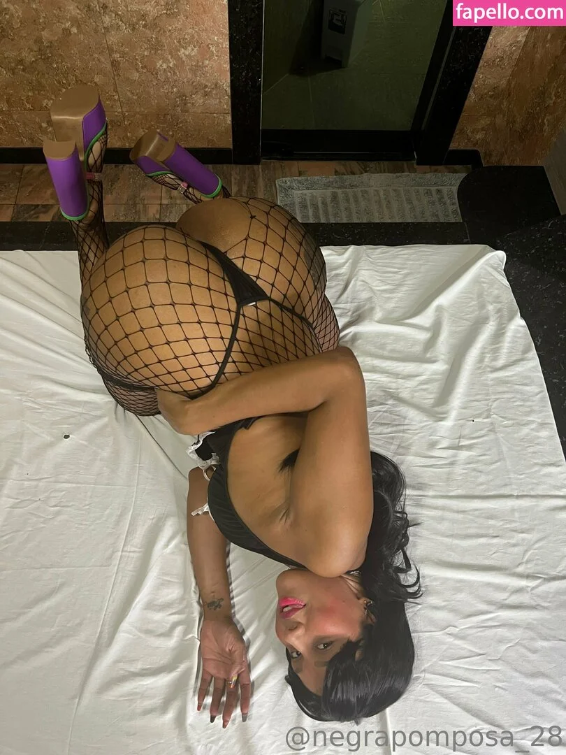 negrapomposa_30 Onlyfans Photo Gallery 