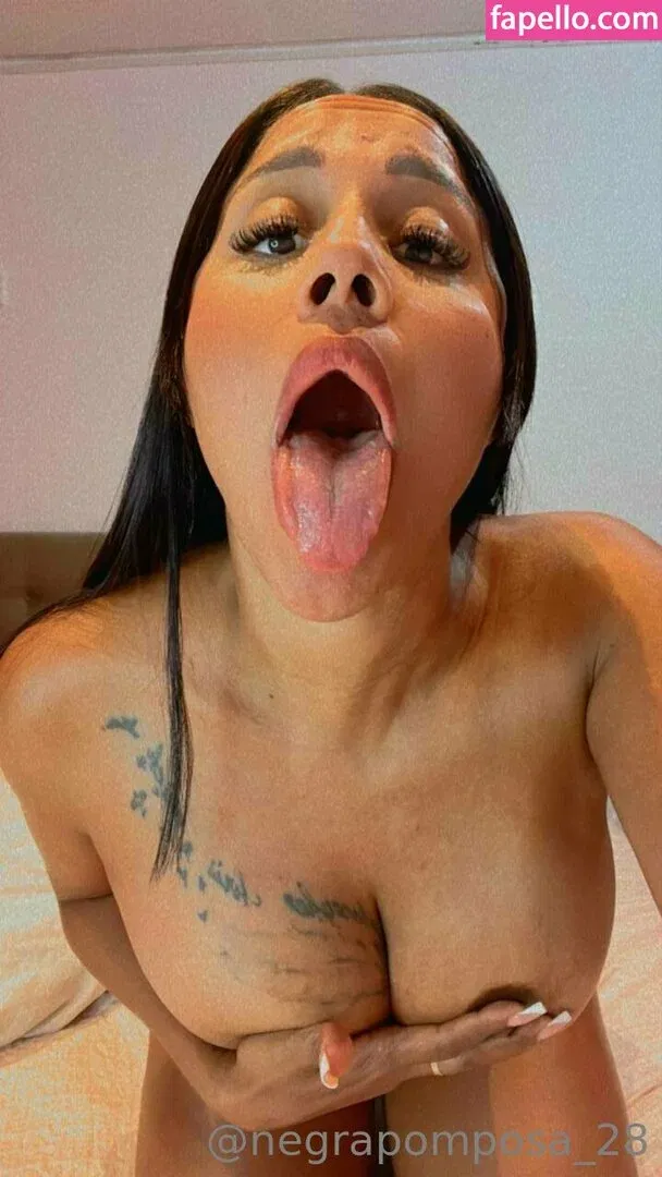 negrapomposa_30 Onlyfans Photo Gallery 