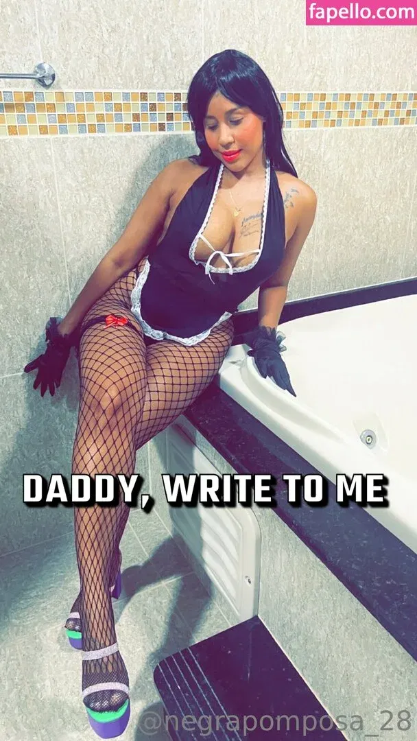 negrapomposa_30 Onlyfans Photo Gallery 