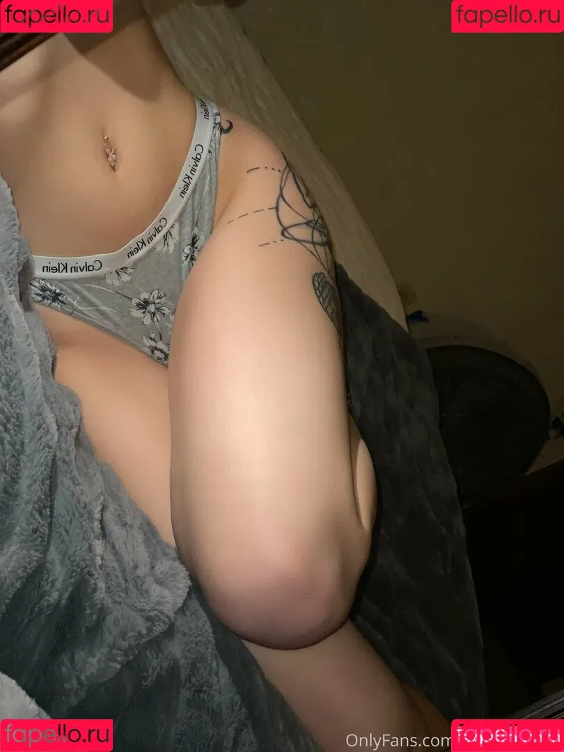 ariagb Onlyfans Photo Gallery 