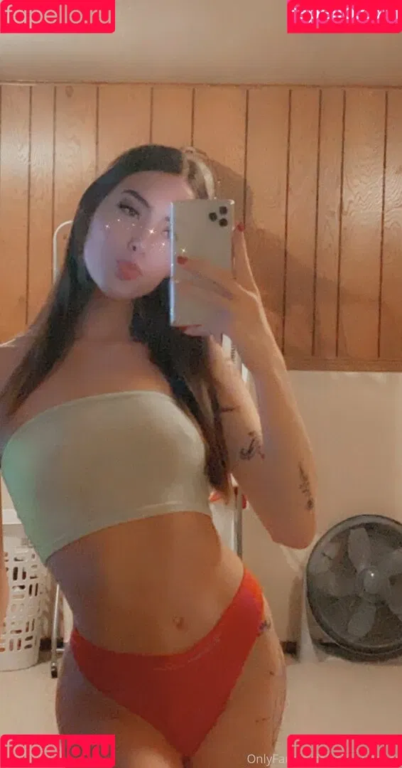 ariagb Onlyfans Photo Gallery 