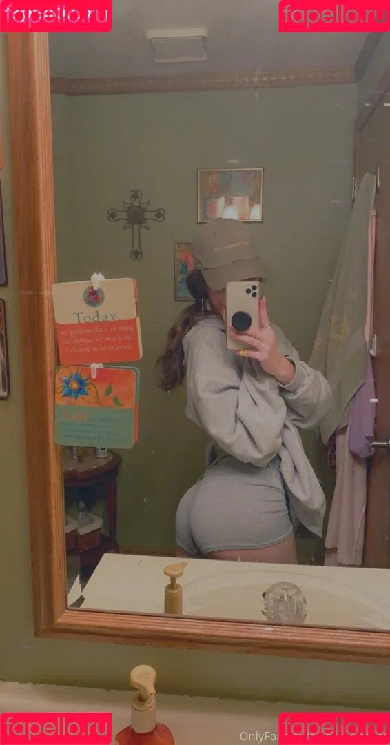 ariagb Onlyfans Photo Gallery 