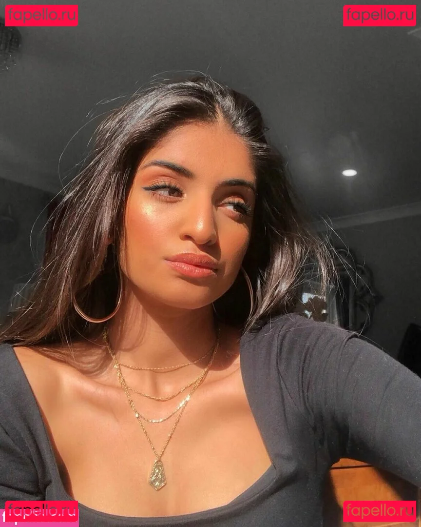 Kim Kaur Mann Onlyfans Photo Gallery 