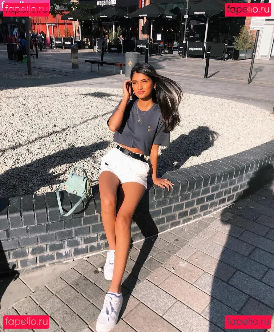 Kim Kaur Mann Onlyfans Photo Gallery 