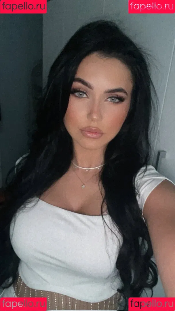 Carina Cute Onlyfans Photo Gallery 