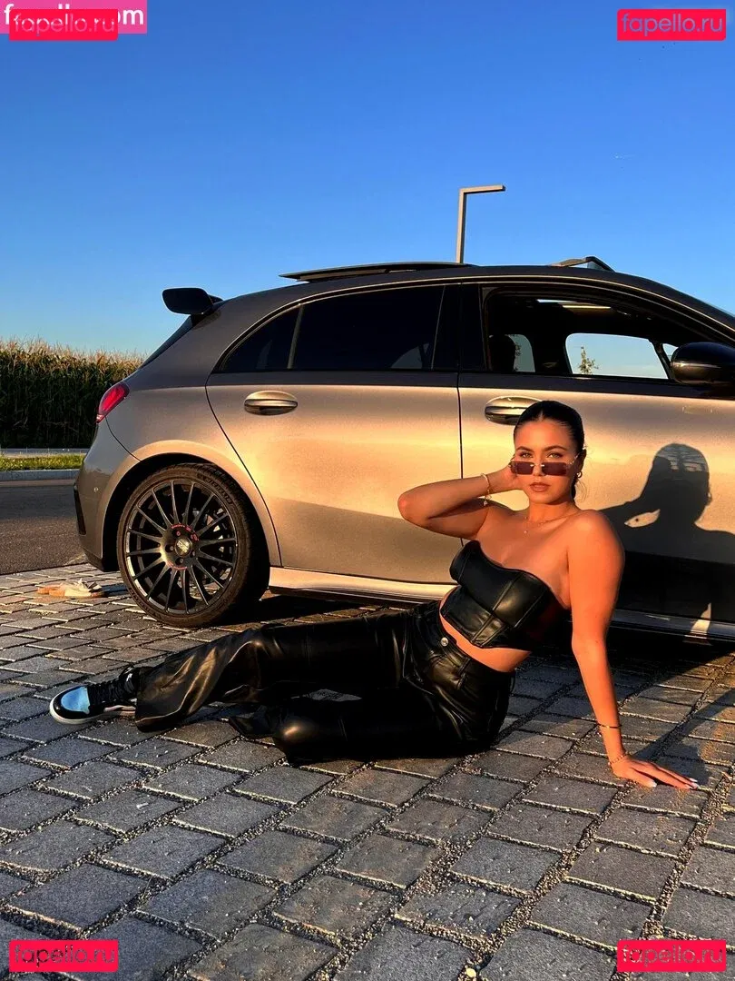 Carina Cute Onlyfans Photo Gallery 